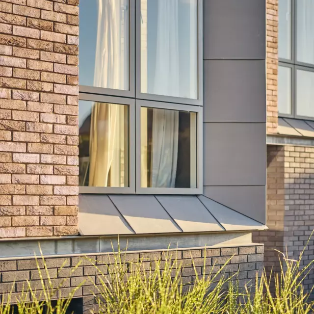 Antidote to the current grey skies - a façade detail from our Sunnymead Twosome.
Louis Kahn said it best; “The sun never knew how great it was until it hit the side of a building.”

#sunonbrick #wintersun #wintersunshine #details #louiskahn #architectinoxford #Oxford #brickfacade