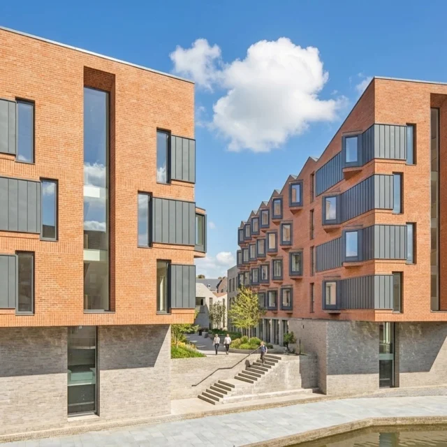 A proposal for student accommodation beside the Cherwell in the heart of Oxford. One that got away.
Happy New Year!

#Oxford #architectinoxford #studentaccommodation #onethatgotaway #brick